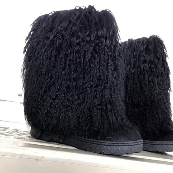 BearPaw BOETIS ll 2 WINTER furry BOOTS - Picture 1 of 4